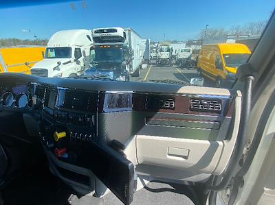 Used 2020 Peterbilt 579 - photo 1