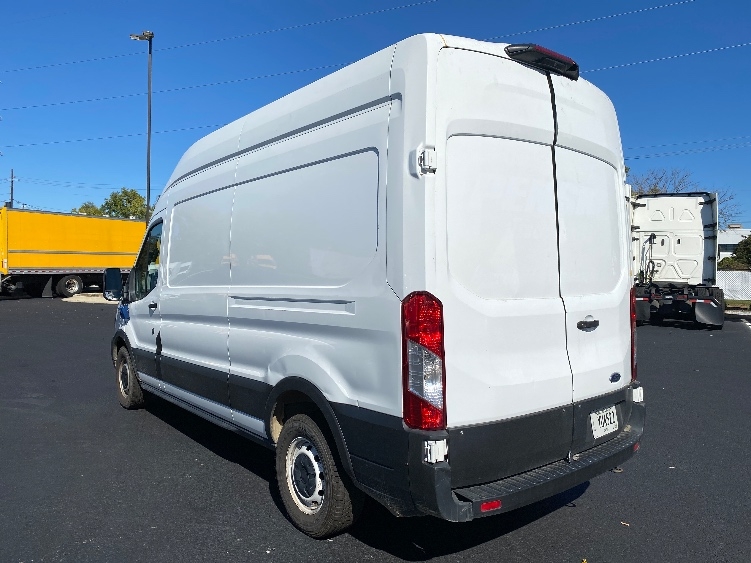 Used 2021 Ford Transit 250 - photo 8