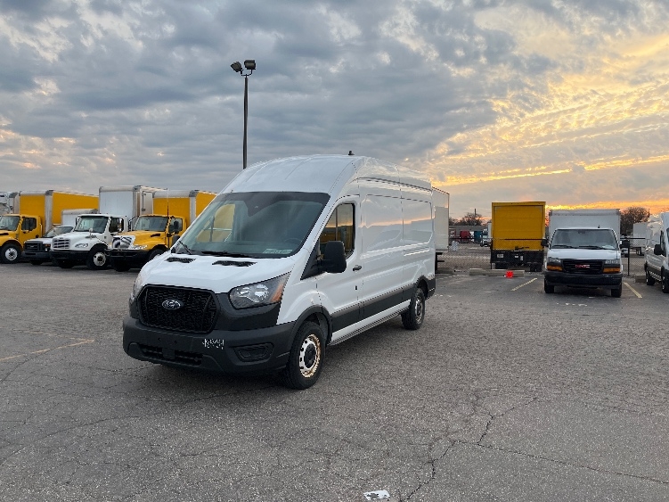 Used 2021 Ford Transit 250 - photo 5