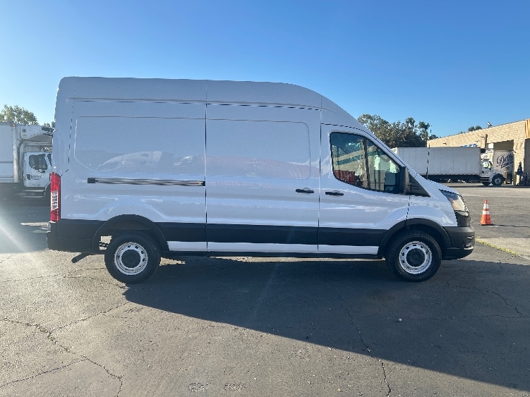 Used 2021 Ford Transit 250 - photo 17