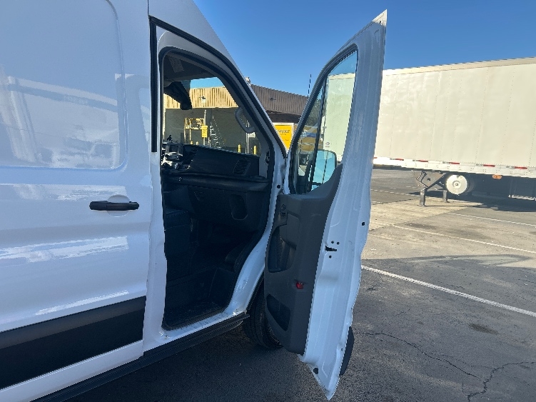 Used 2021 Ford Transit 250 - photo 22