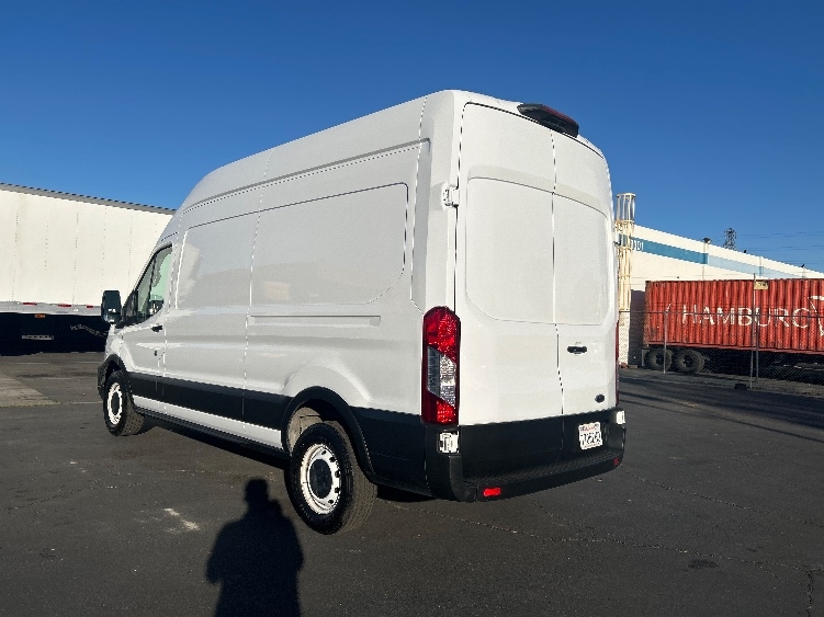 Used 2021 Ford Transit 250 - photo 8
