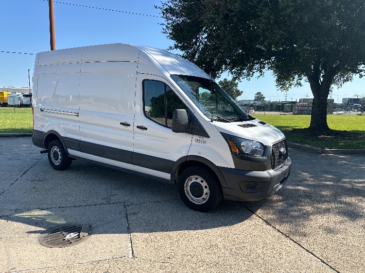 Used 2021 Ford Transit 250 - photo 1