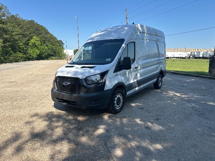 Used 2021 Ford Transit 250 - photo 5