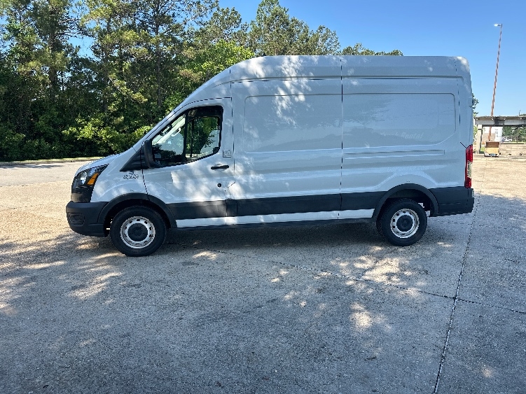 Used 2021 Ford Transit 250 - photo 6