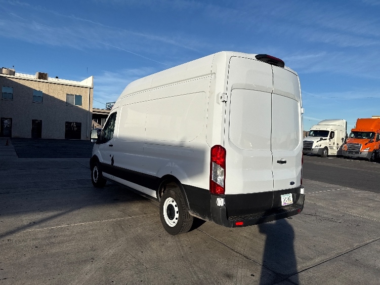 Used 2021 Ford Transit 250 - photo 7