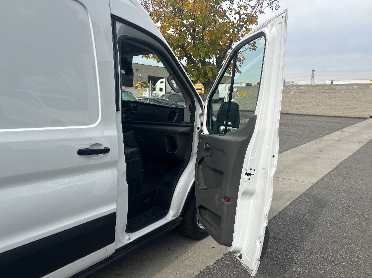 Used 2021 Ford Transit 250 - photo 22