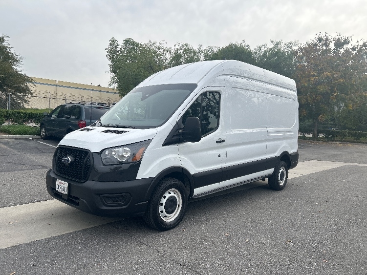 Used 2021 Ford Transit 250 - photo 5
