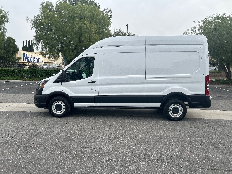 Used 2021 Ford Transit 250 - photo 6
