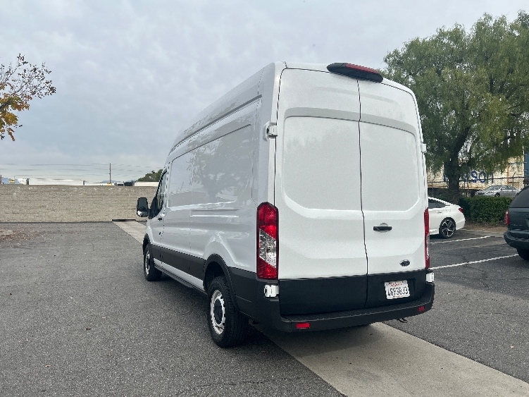 Used 2021 Ford Transit 250 - photo 8