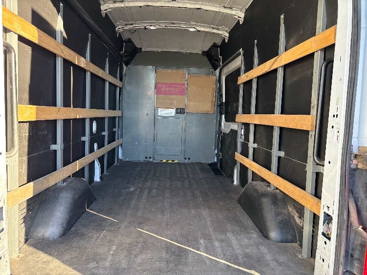 Used 2021 Ford Transit 250 - photo 10