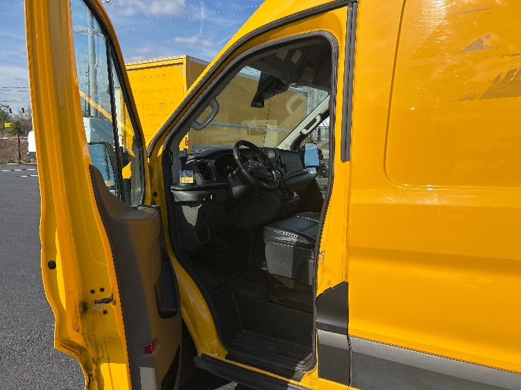 Used 2021 Ford Transit 250 - photo 17