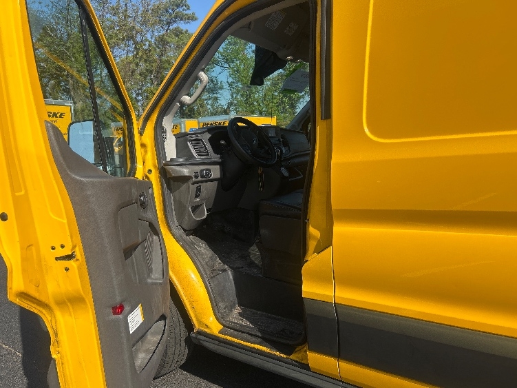 Used 2021 Ford Transit 250 - photo 17