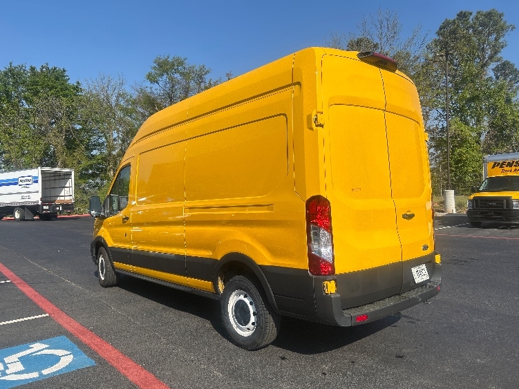 Used 2021 Ford Transit 250 - photo 8