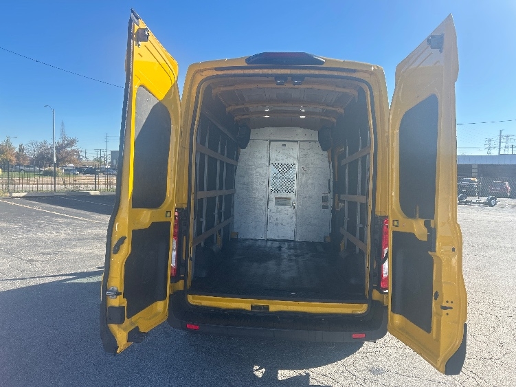 Used 2021 Ford Transit 250 - photo 9