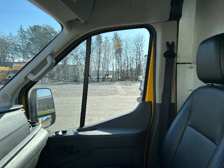 Used 2021 Ford Transit 250 - photo 17