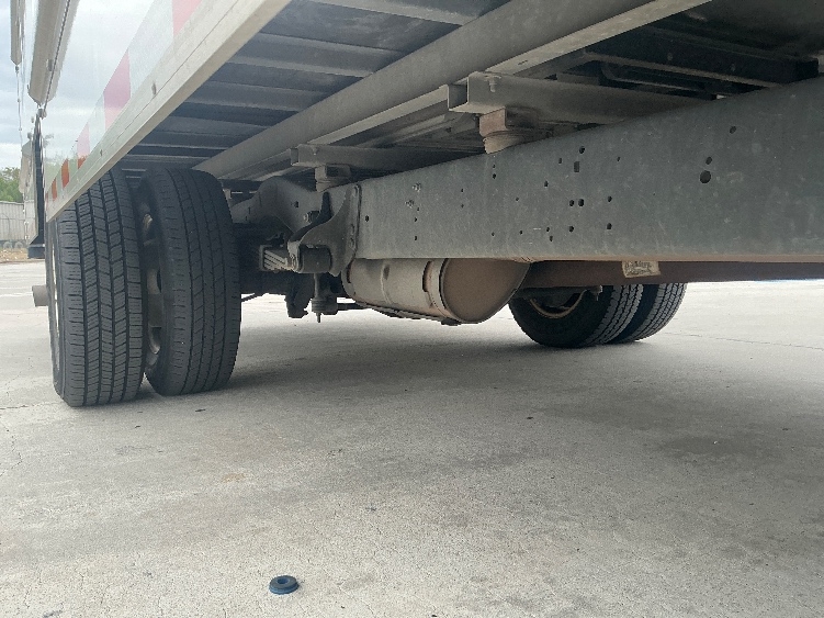 Used 2022 Ford E-350 - photo 16