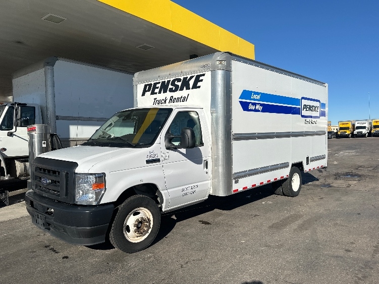 Used 2022 Ford E-350 - photo 5