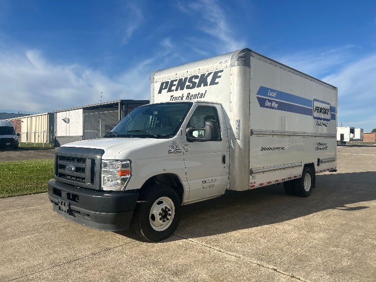 Used 2022 Ford E-350 - photo 5