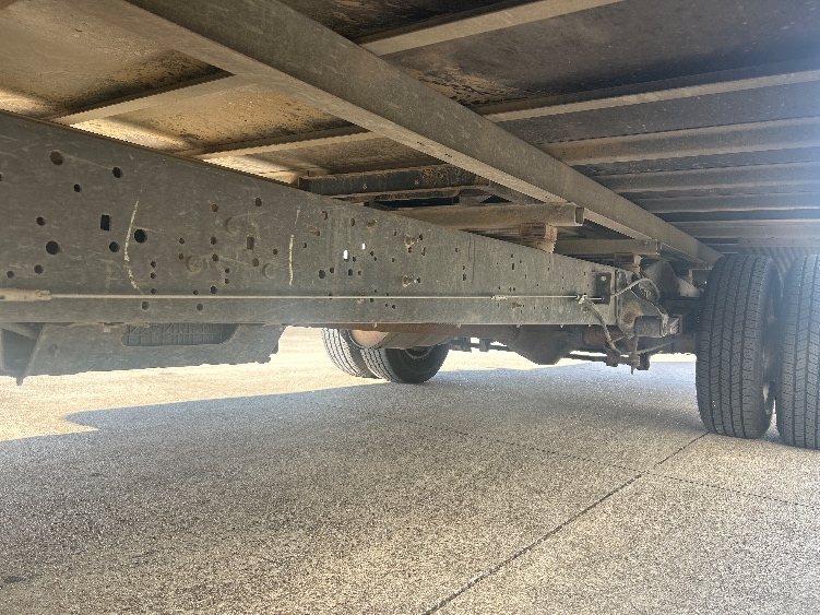 Used 2022 Ford E-350 - photo 7