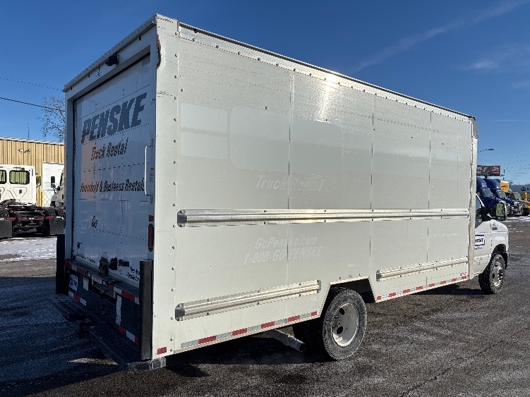 Used 2022 Ford E-350 - photo 15