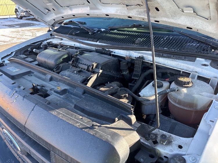 Used 2022 Ford E-350 - photo 26