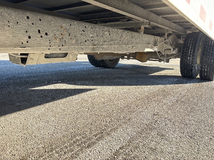 Used 2022 Ford E-350 - photo 7
