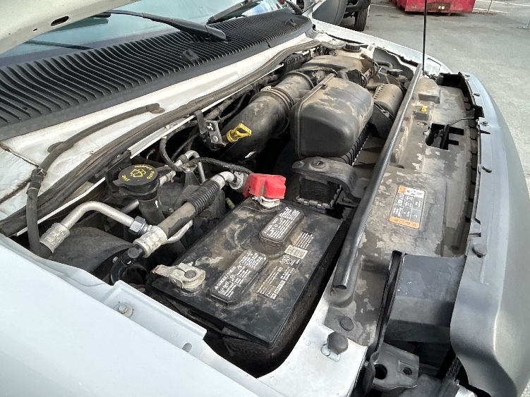 Used 2022 Ford E-350 - photo 25