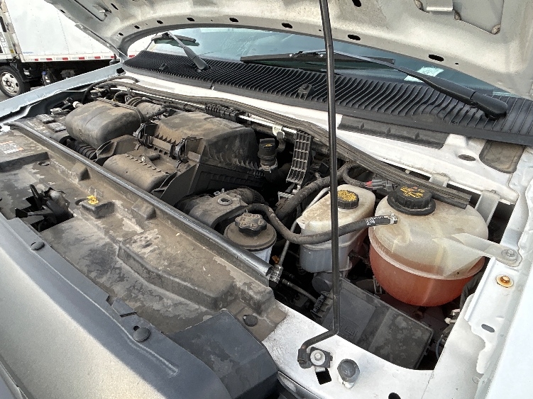 Used 2022 Ford E-350 - photo 26
