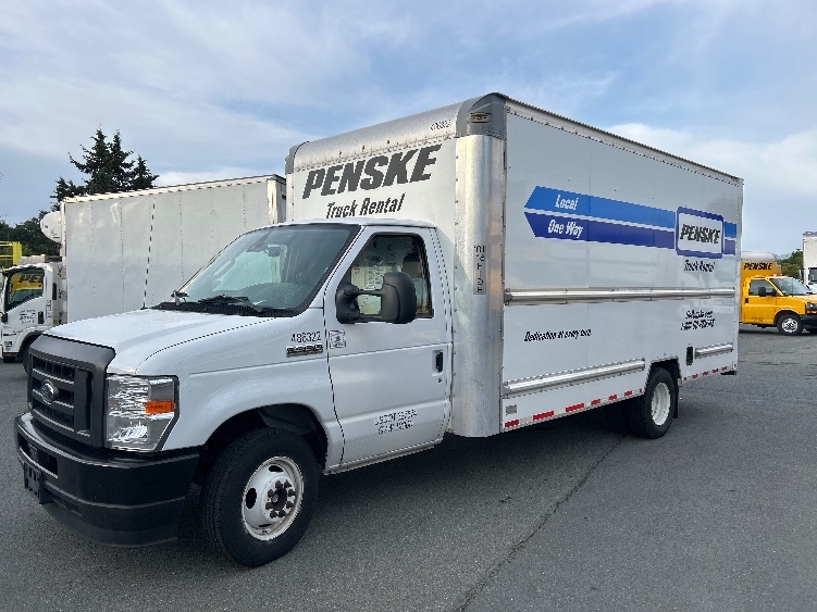 Used 2022 Ford E-350 - photo 5