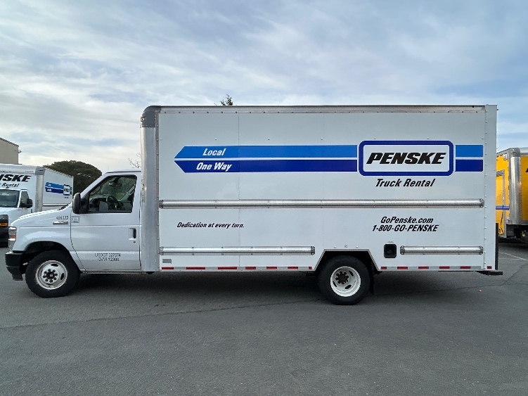 Used 2022 Ford E-350 - photo 6