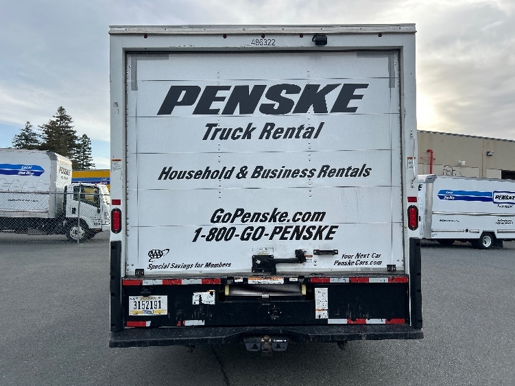Used 2022 Ford E-350 - photo 9