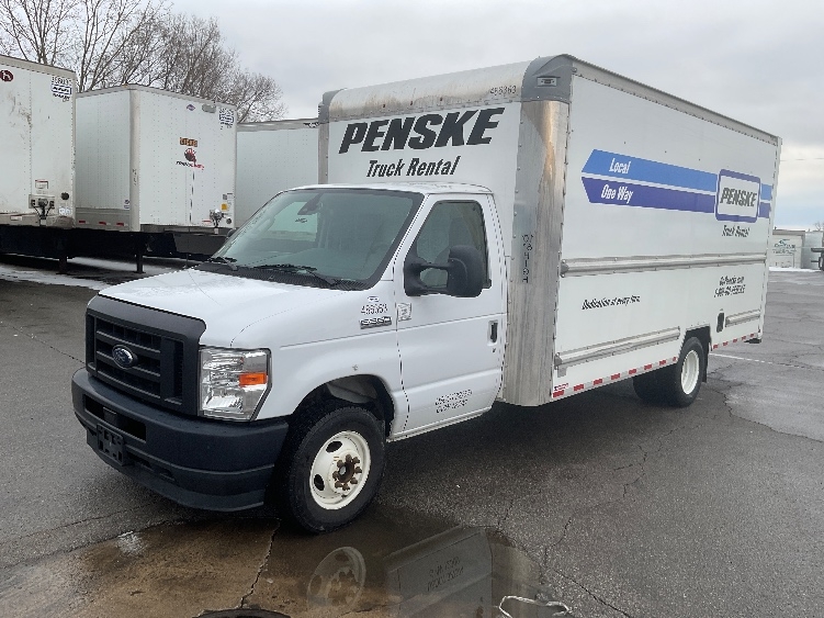 Used 2022 Ford E-350 - photo 5