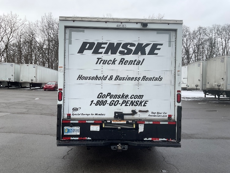Used 2022 Ford E-350 - photo 9