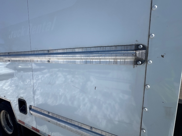 Used 2022 Ford E-350 - photo 27
