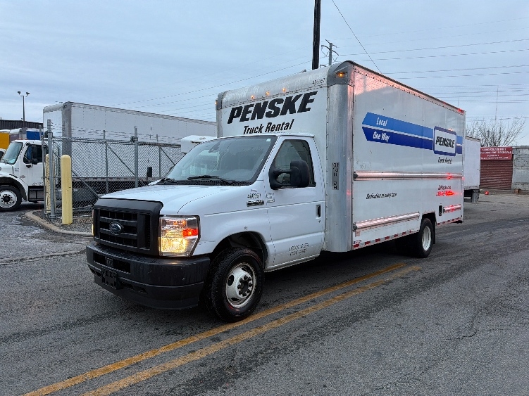 Used 2022 Ford E-350 - photo 5