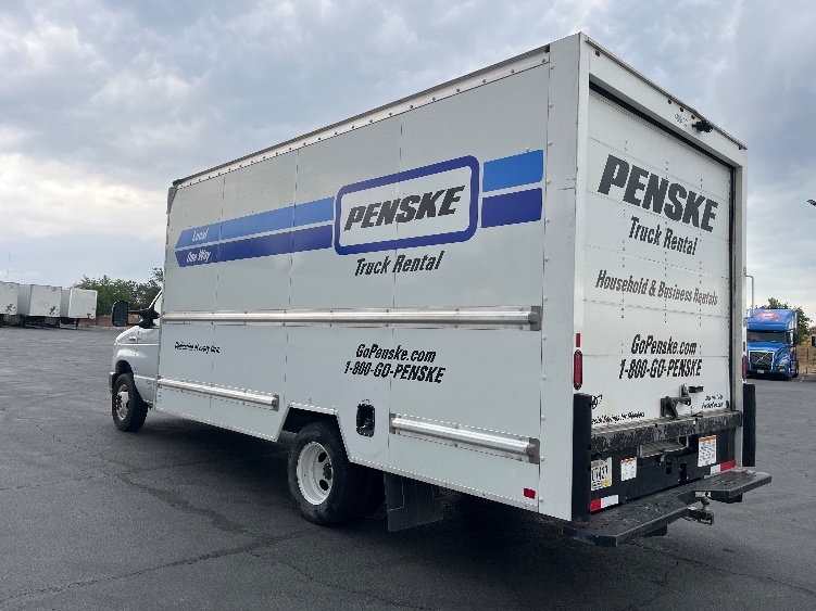Used 2022 Ford E-350 - photo 5