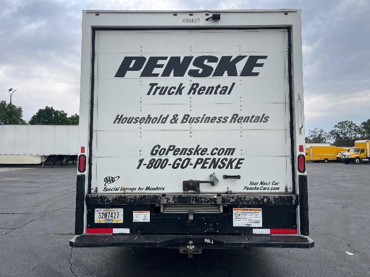 Used 2022 Ford E-350 - photo 6