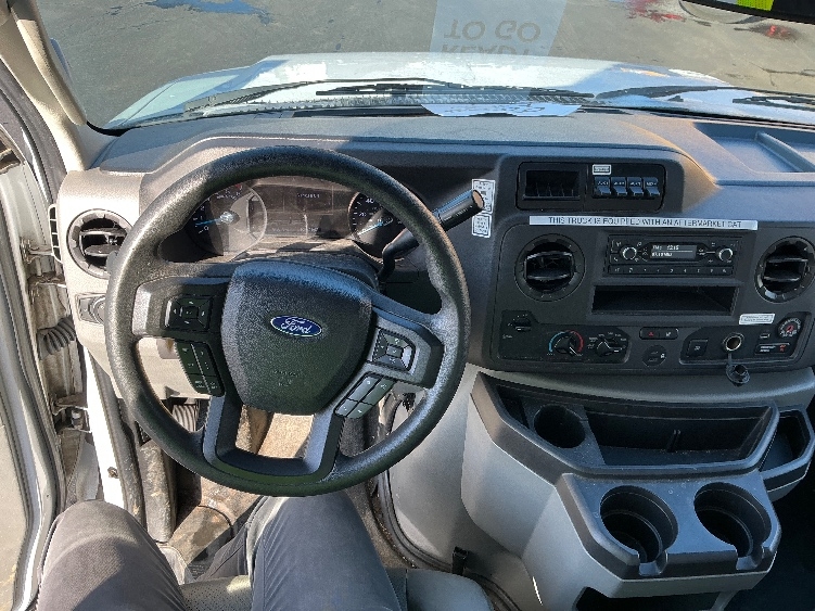 Used 2022 Ford E-350 - photo 20