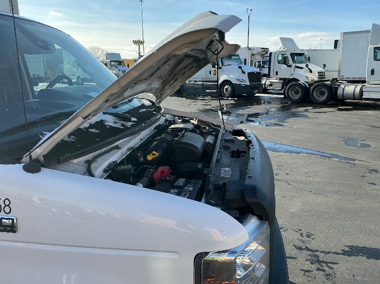 Used 2022 Ford E-350 - photo 25