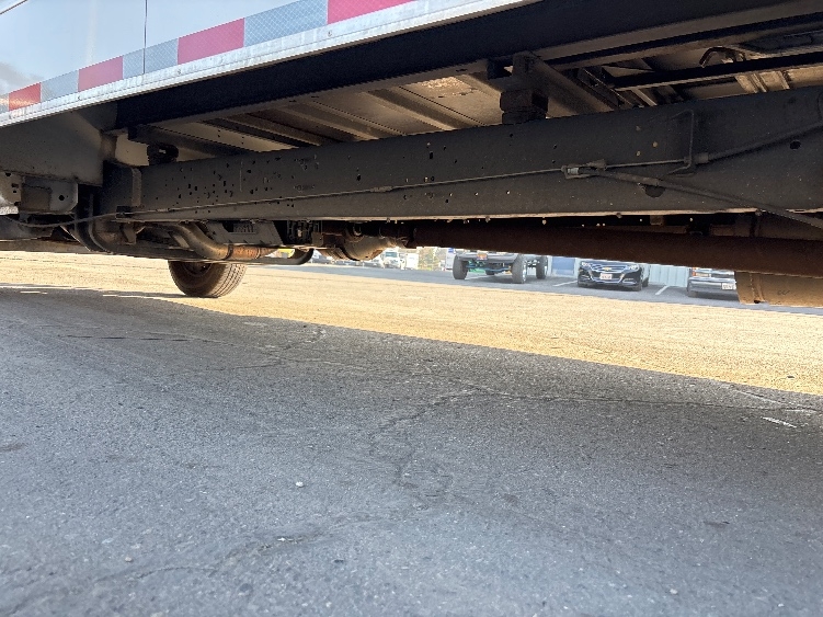 Used 2022 Ford E-350 - photo 7