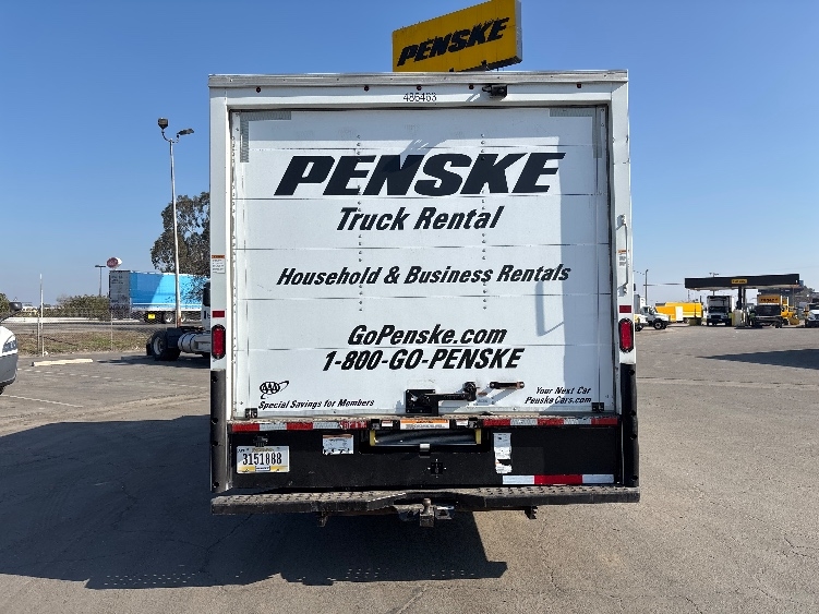 Used 2022 Ford E-350 - photo 9