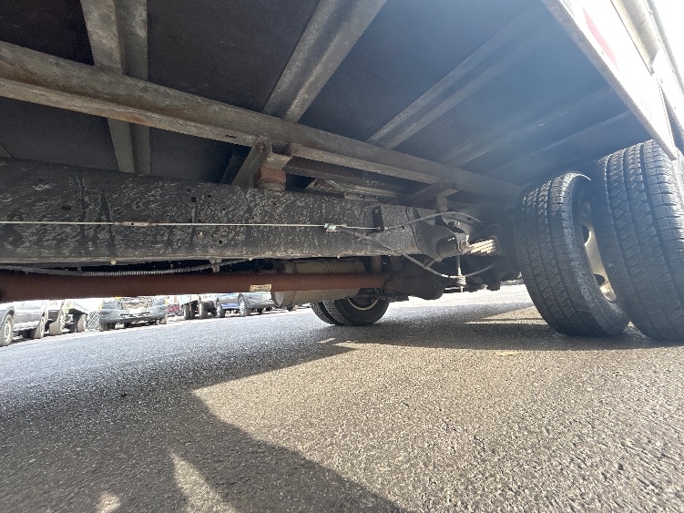 Used 2022 Ford E-350 - photo 7