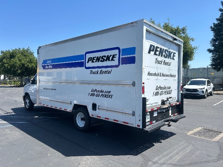 Used 2022 Ford E-350 - photo 7