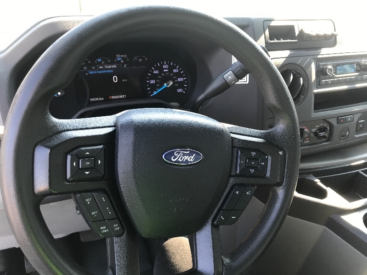 Used 2022 Ford E-350 - photo 20