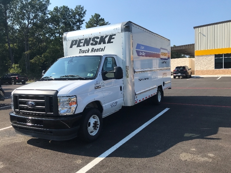 Used 2022 Ford E-350 - photo 5