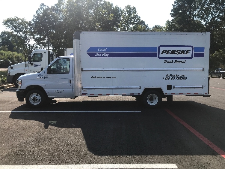 Used 2022 Ford E-350 - photo 6