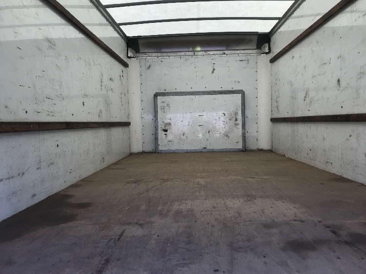 Used 2022 Ford E-350 - photo 11