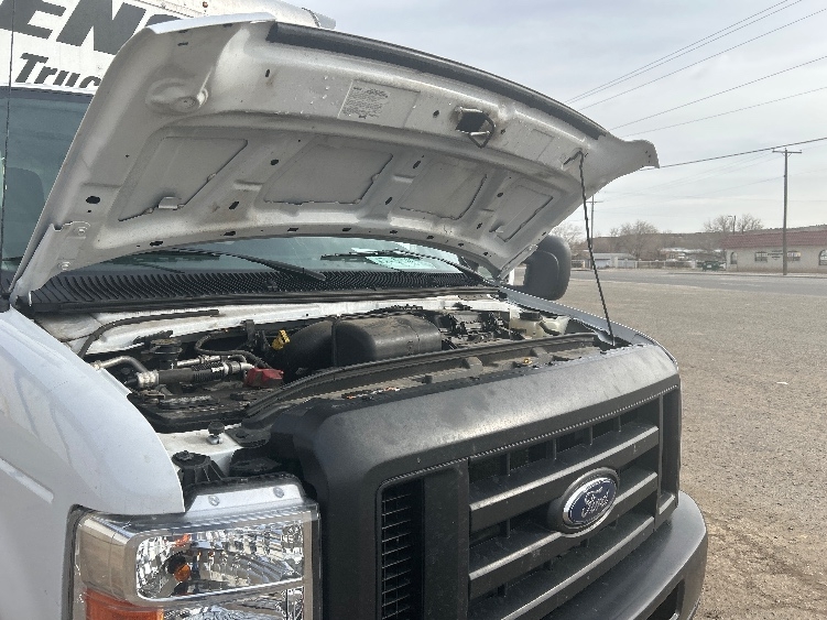 Used 2022 Ford E-350 - photo 26