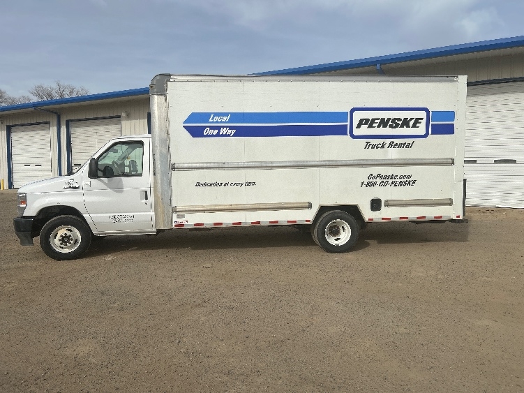 Used 2022 Ford E-350 - photo 6
